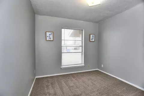 1801 S 132nd East Pl, Tulsa, OK 74108 photo 6