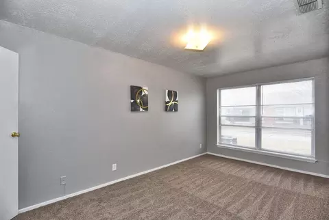 1801 S 132nd East Pl, Tulsa, OK 74108 photo 9