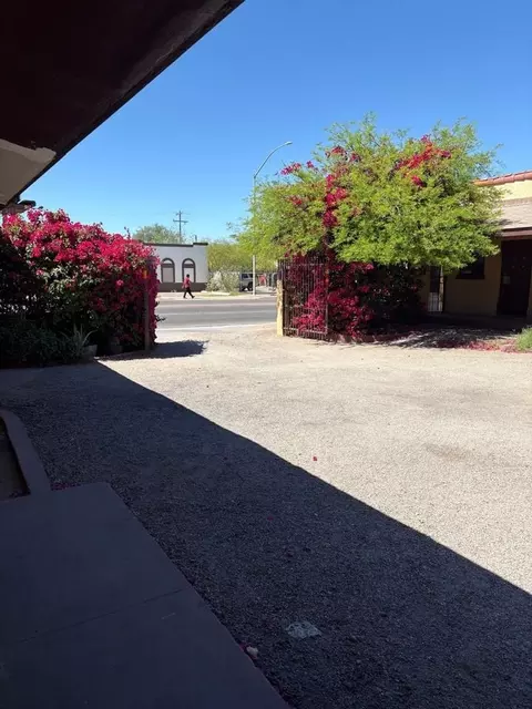 2245 S 6th Ave, Tucson, AZ 85713