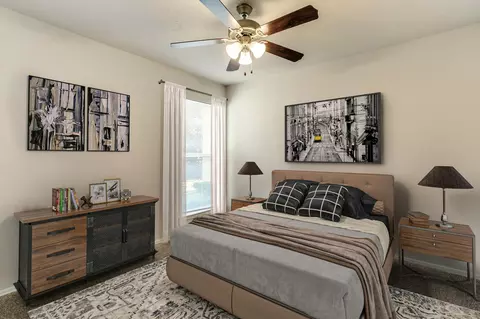 807 S Main St, Euless, TX 76040 photo 7