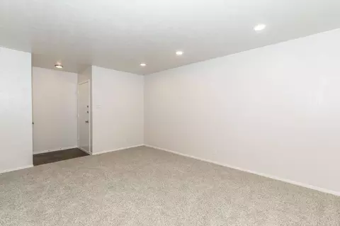 807 S Main St, Euless, TX 76040 photo 25