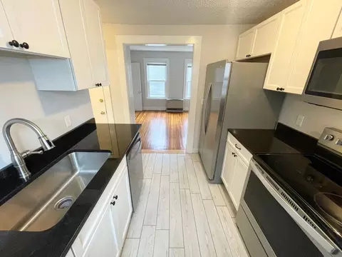 180 Grant St, Portland, ME 04101
