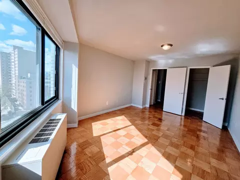 8811 Colesville Rd, Silver Spring, MD 20910 photo 28