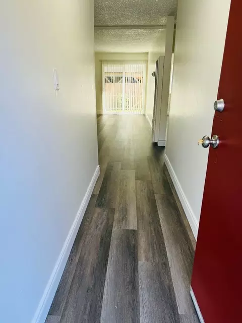 Amador Royale, Hayward, CA 94544