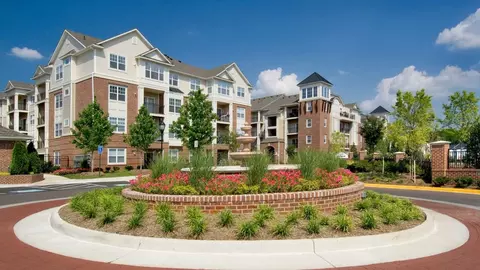 4411 Dixie Hill Rd, Fairfax, VA 22030 photo 8