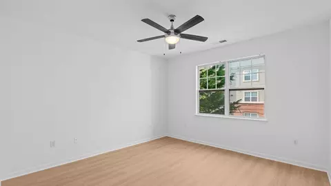 4411 Dixie Hill Rd, Fairfax, VA 22030 photo 24