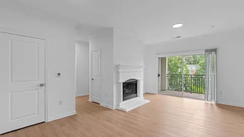 4411 Dixie Hill Rd, Fairfax, VA 22030 photo 37