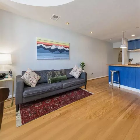 1425 P St NW, Washington, DC 20005 photo 3