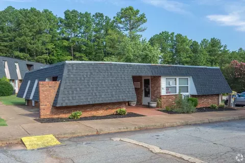 208 Windwood Dr, Pickens, SC 29671