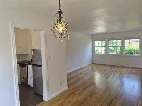 7905 SW Cedar St, Raleigh Hills, OR 97225