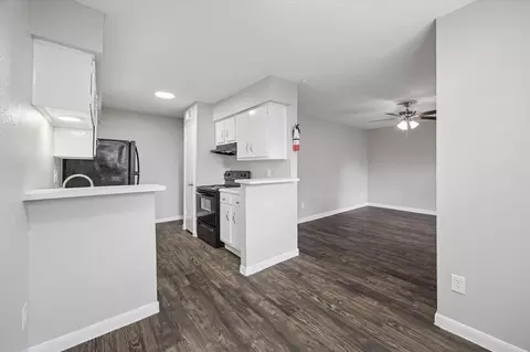3800 Sherwood Ln, Houston, TX 77092