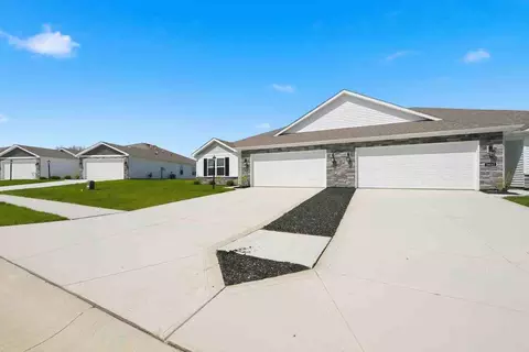 3782 Thunderhawk Pass, Fort Wayne, IN 46818