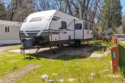 21581 Phoenix Lake Rd, Sonora, CA 95370
