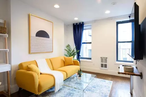 141 E 33rd St, New York, NY 10016