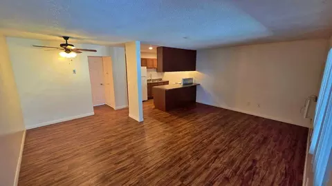 1304 Roxanne Dr, Bostonia, CA 92021
