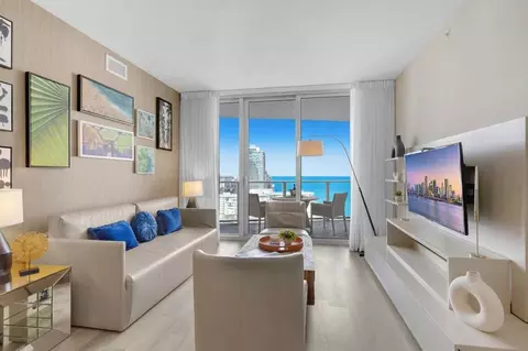 4111 S Ocean Dr, Hollywood, FL 33019