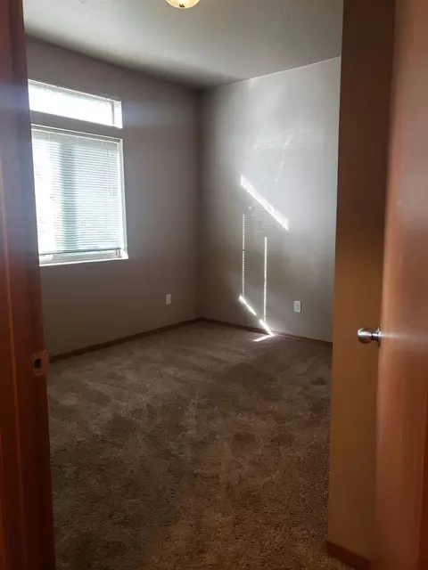 551 E 14th Ave, Eugene, OR 97401 photo 2