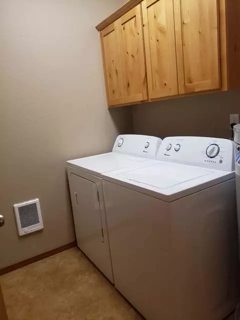 551 E 14th Ave, Eugene, OR 97401 photo 7