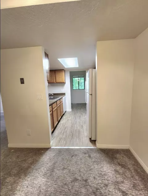 978 E South Union Ave, Midvale, UT 84047 photo 5