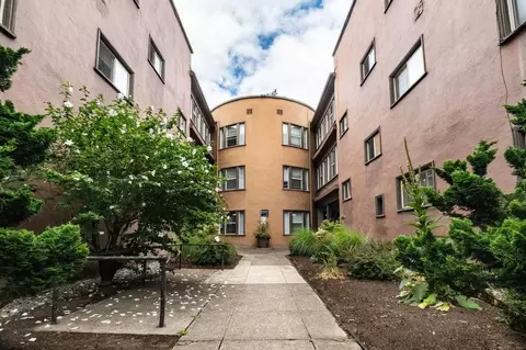 833 NE Schuyler St, Portland, OR 97212