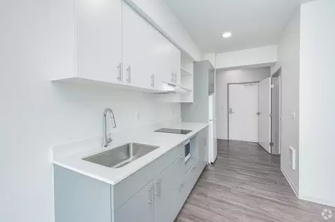 824 Martin Luther King Jr Way, Tacoma, WA 98405
