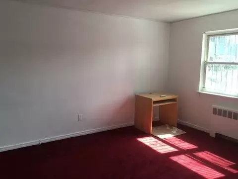 93-28 Ditmars Blvd, New York, NY 11369