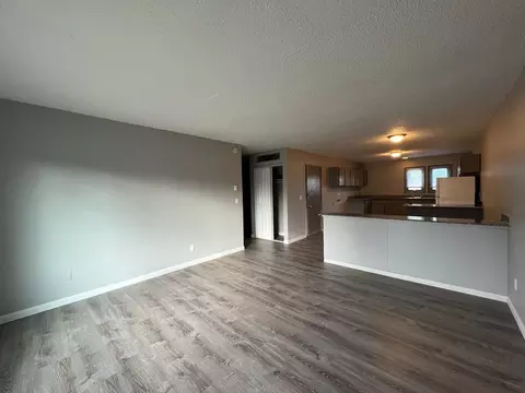 10329 NE Prescott St, Portland, OR 97220