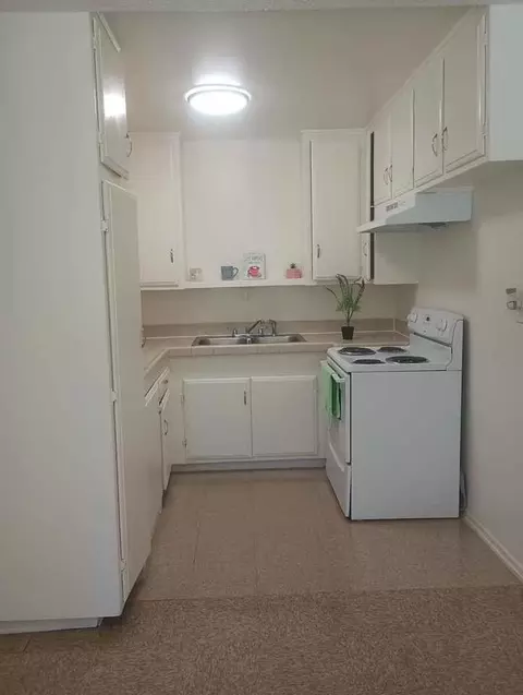 508 S Victoria Ave, Corona, CA 92879