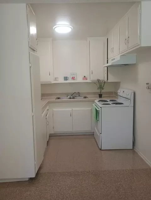 508 S Victoria Ave, Corona, CA 92879