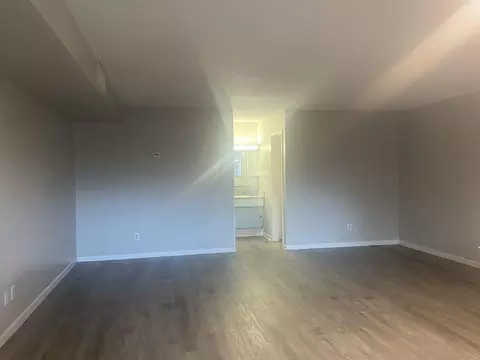 6240 Woodward St, Amarillo, TX 79106
