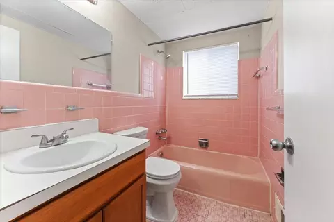 24563 Kelly Rd, Eastpointe, MI 48021 photo 5