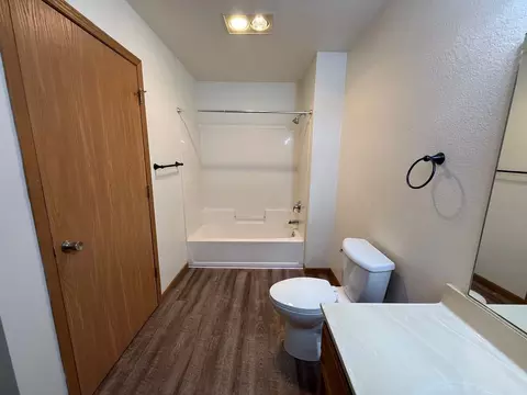 313 323 James St #313-313, Slinger, WI 53086 photo 10