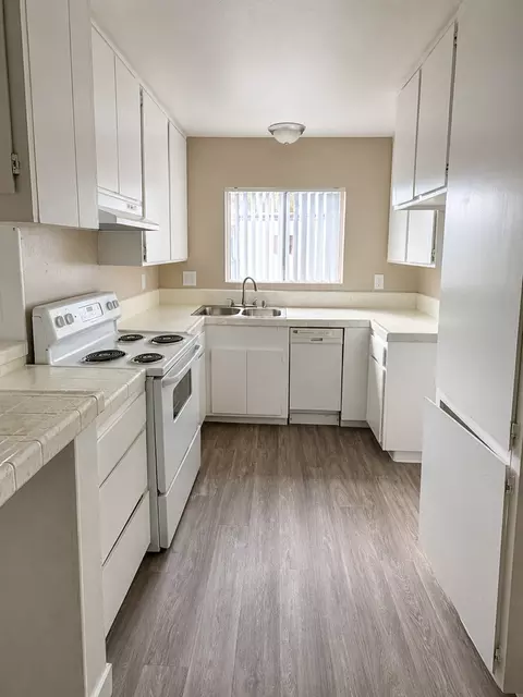 1960 E Grand Ave, Escondido, CA 92027 photo 26