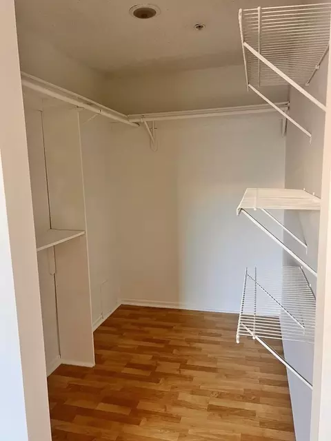 521 S Manhattan Pl, Los Angeles, CA 90020 photo 25