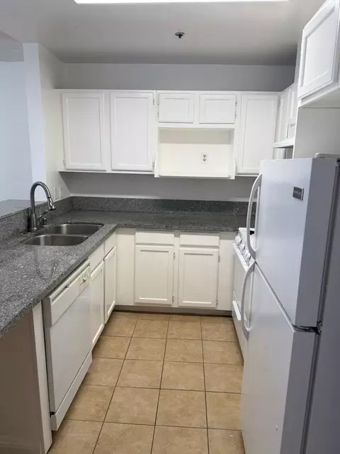 521 S Manhattan Pl, Los Angeles, CA 90020 photo 16