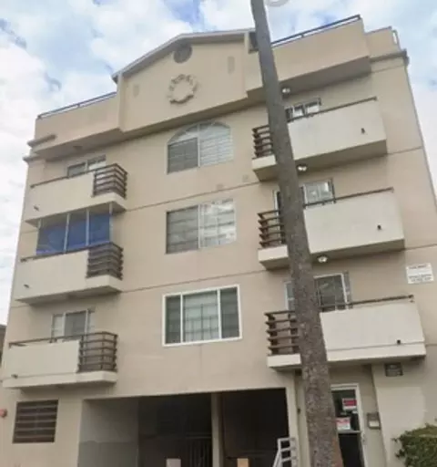 521 S Manhattan Pl, Los Angeles, CA 90020 photo 2