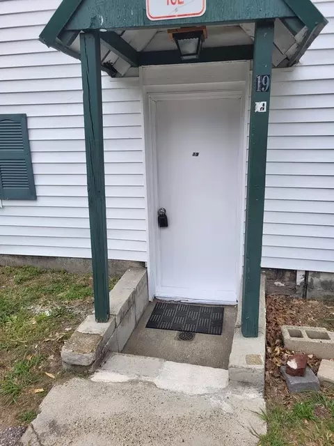 4 Garvins Falls Rd, Concord, NH 03301