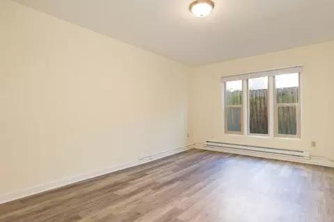 420 13th Ave E, Seattle, WA 98102