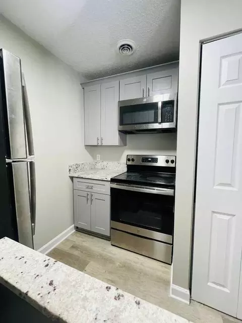 415 W 10th St, Charlotte, NC 28202