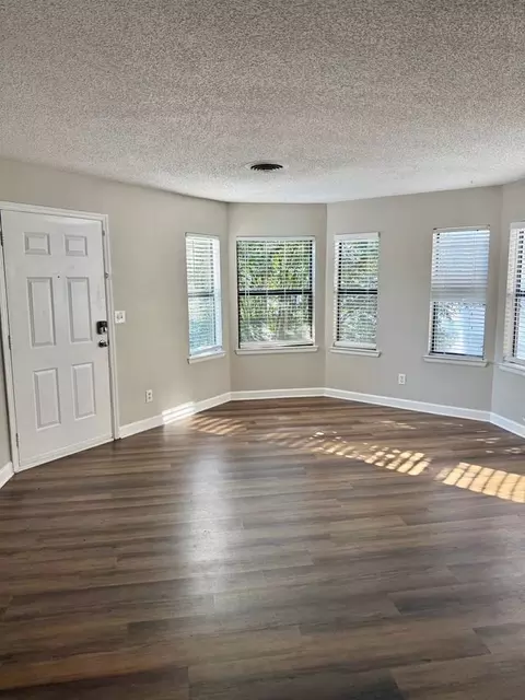415 W 10th St, Charlotte, NC 28202