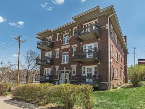 3301 Dewey Ave, Omaha, NE 68105