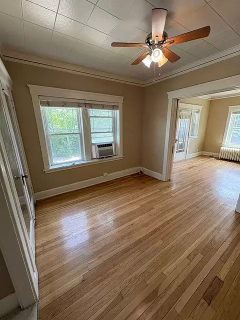 3301 Dewey Ave, Omaha, NE 68105