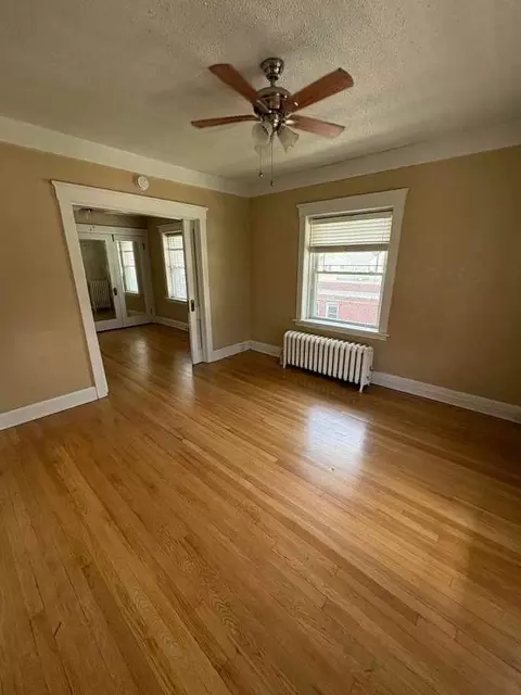 3301 Dewey Ave, Omaha, NE 68105