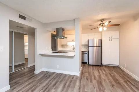 1701 O St, Sacramento, CA 95811
