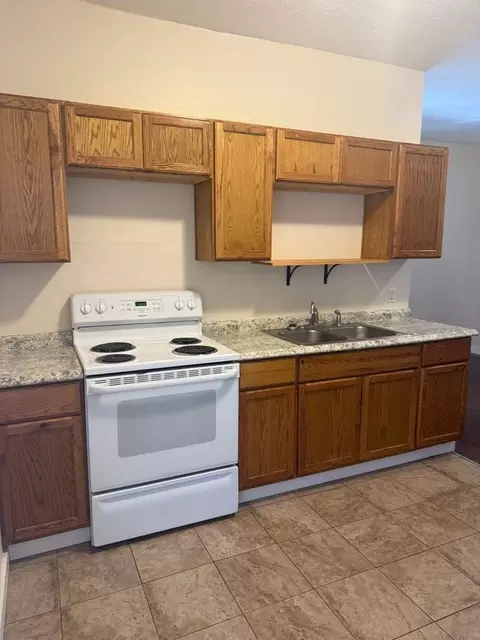 112 E Franklin St, Liberty, MO 64068