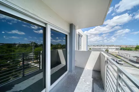 13055 Prestige Vlg, North Miami, FL 33161