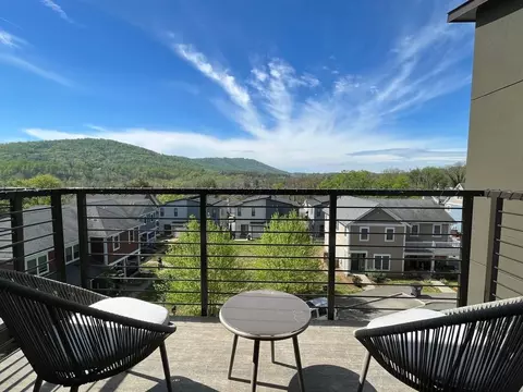 404 Carl Smith St, Charlottesville, VA 22902