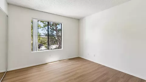 201 W Fairview Ave, Glendale, CA 91202 photo 52