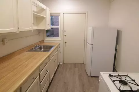 425 Biddle Ave, Wilkinsburg, PA 15221