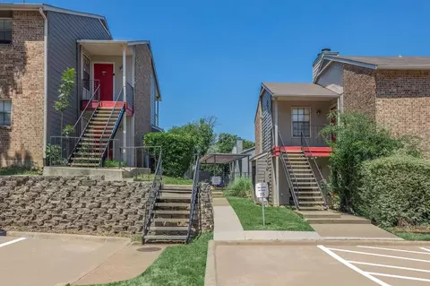812 Brown Blvd, Arlington, TX 76011 photo 32